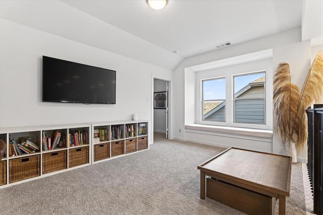 Building Photo - 1908 Elm Pl