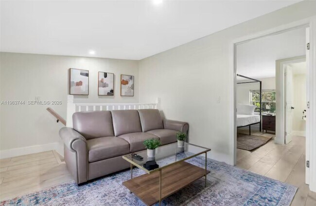 Building Photo - 601 SW 17th St