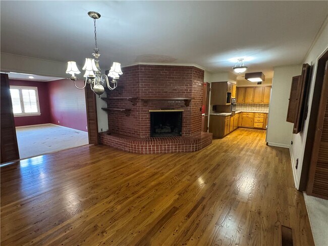 Building Photo - 1505 S Mt Olive St