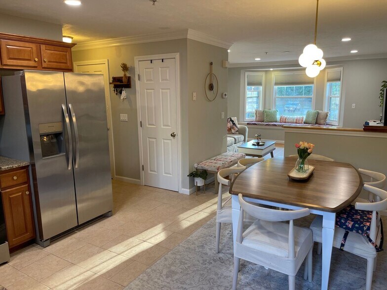 Building Photo - 21 Merrimac Way