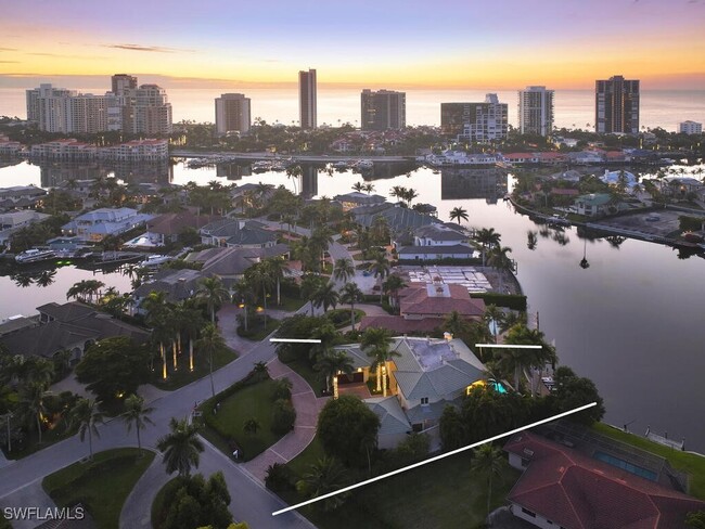 Building Photo - 377 Pirates Bight