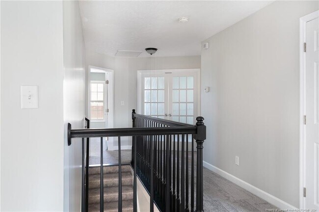 Building Photo - 434 Lenoir Dr