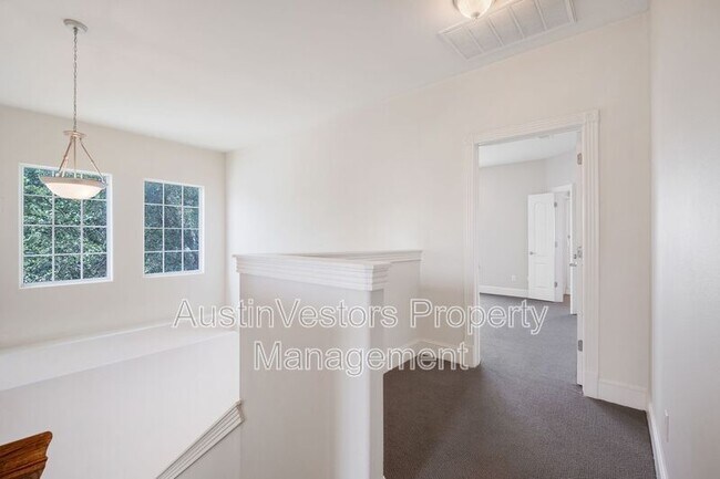 Building Photo - 6715 Windrift Way