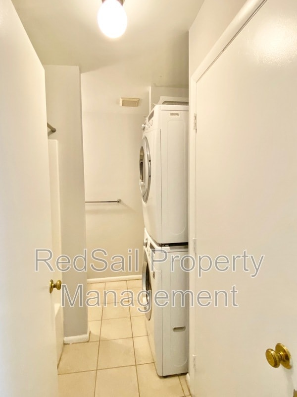Building Photo - 115 Roane Dr