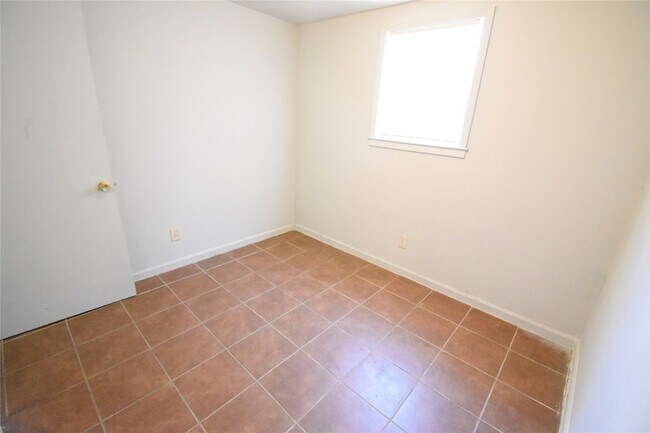 Building Photo - 4353 Brinkley St