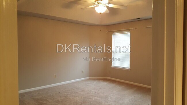 Building Photo - 2160 Denson Ln S W