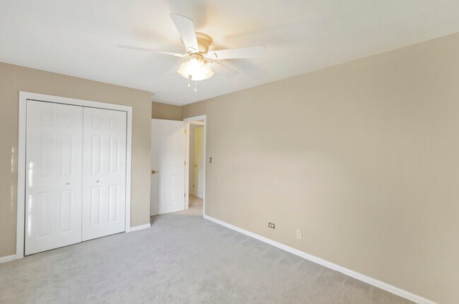 Building Photo - 40W148 Carl Sandburg Rd