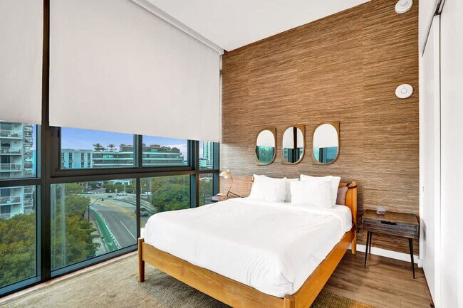 Building Photo - 1220 17th St