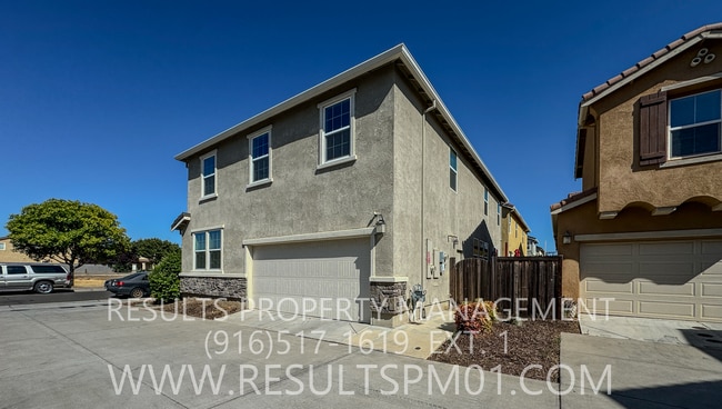 Building Photo - Beautiful Natomas 4 Bedroom Home w Loft