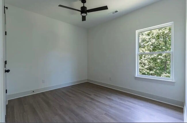 Building Photo - New 4 bedroom in Bella Vista.