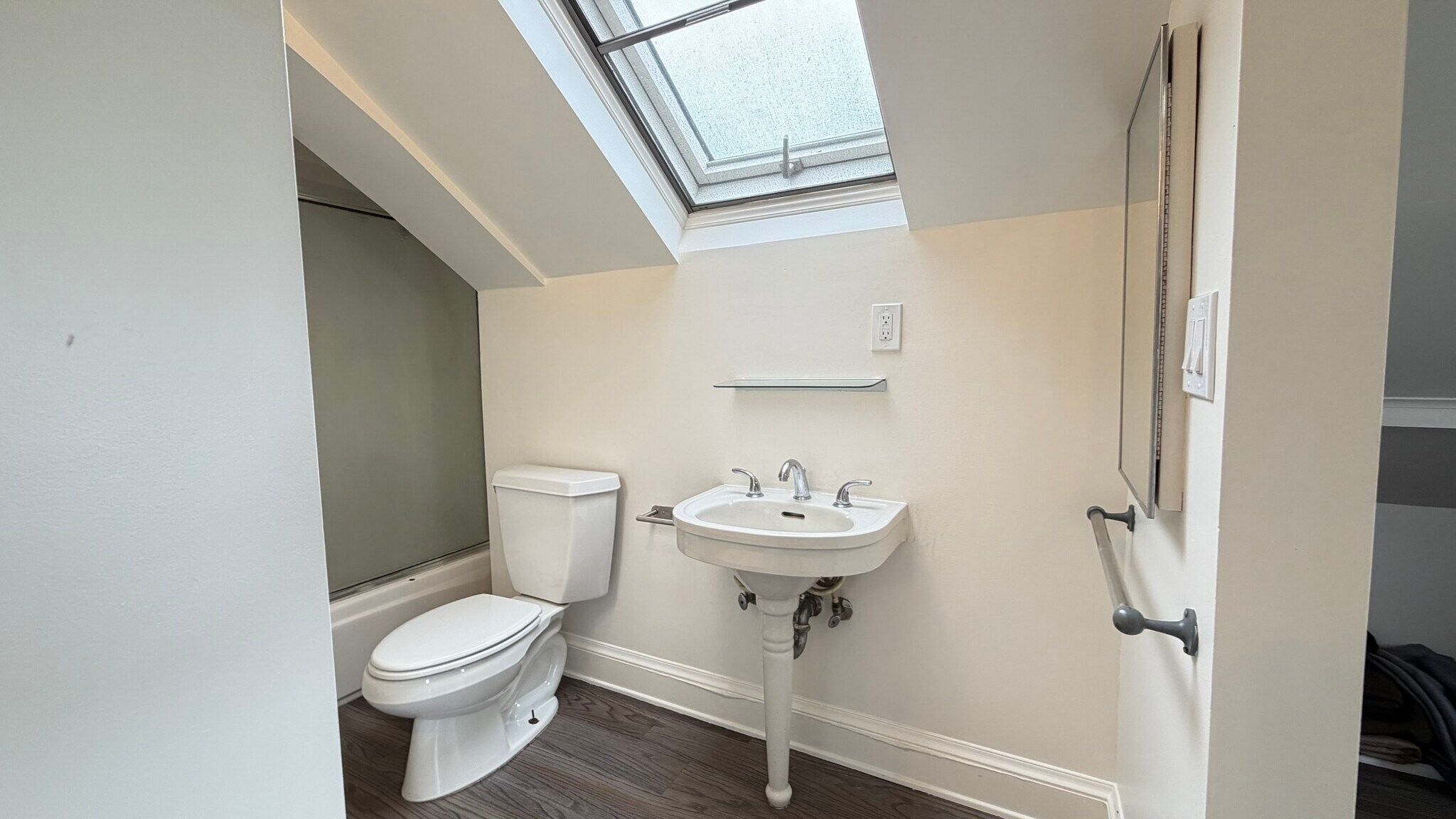 Building Photo - 508 Belmont Ave