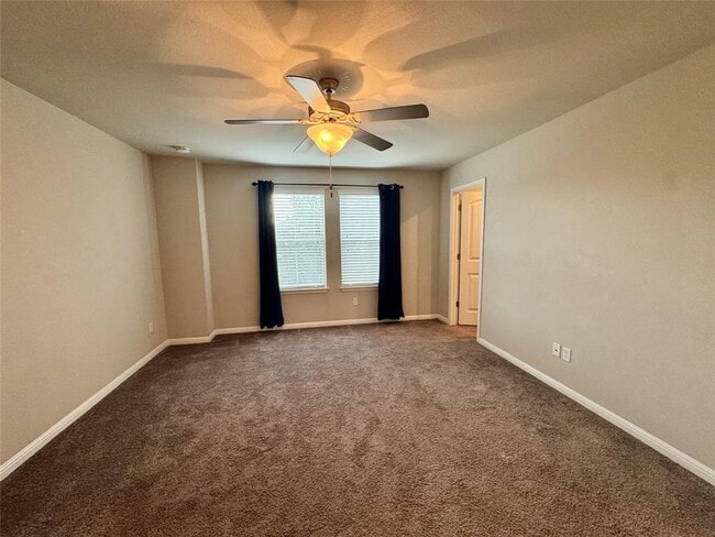 Building Photo - 120 Buckthorn Dr