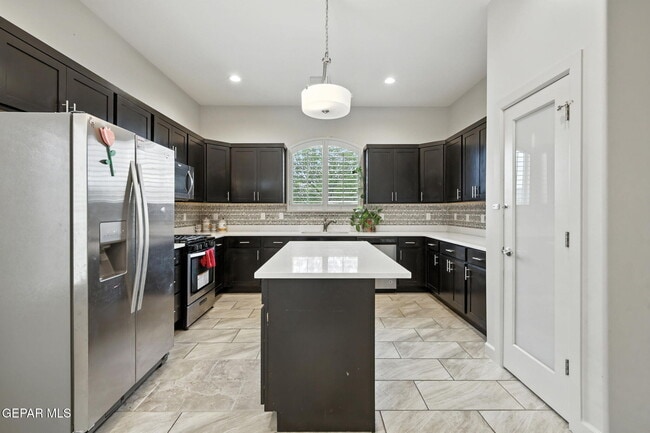 Building Photo - 13183 Wesleyan