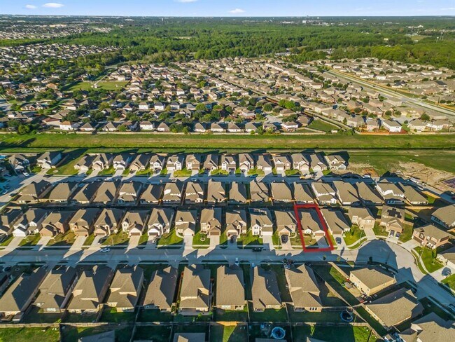 Building Photo - 15111 Longleaf Frst Dr