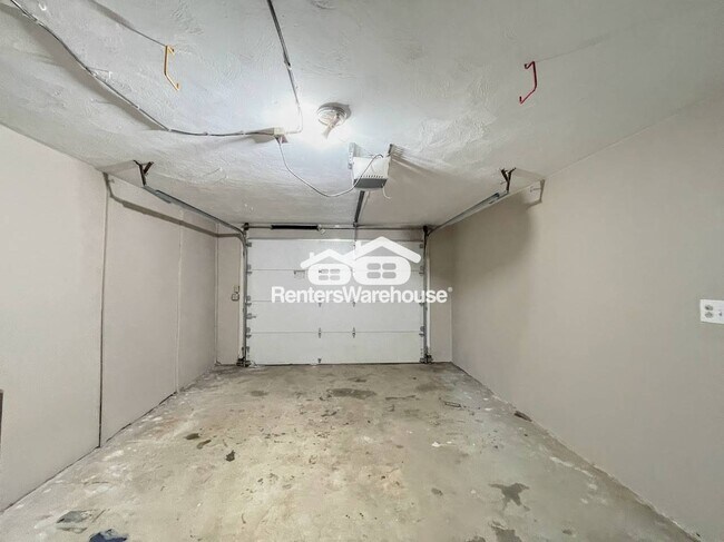 Building Photo - 2909 Duke of York Dr
