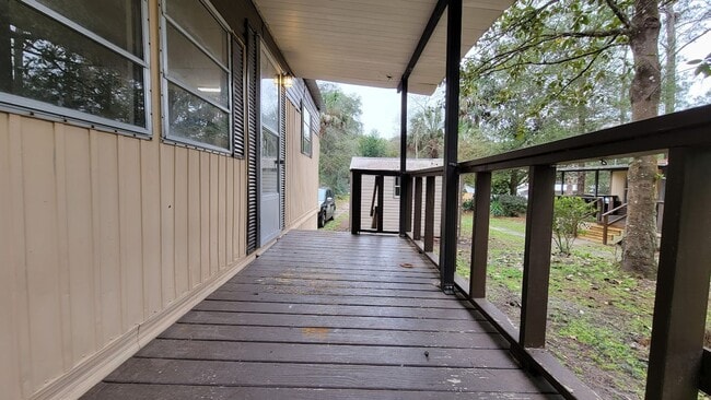 Building Photo - 5325 SE 32nd Ct