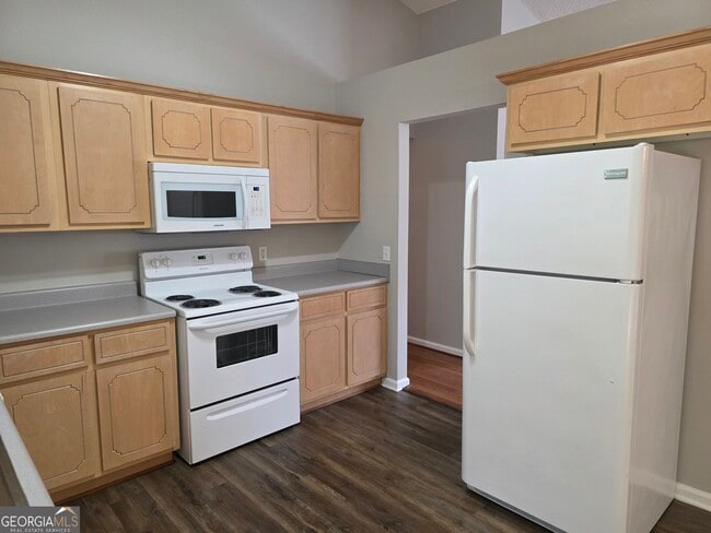 Building Photo - 200 Deer Rd