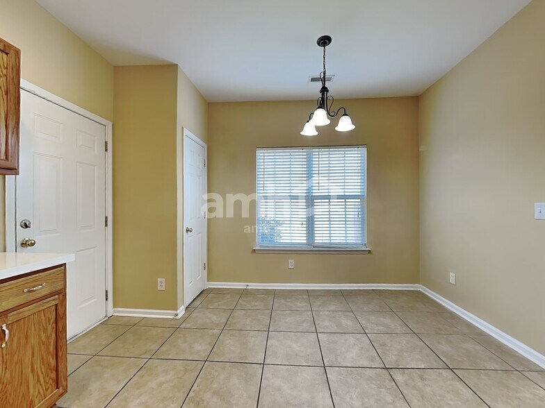 Building Photo - 4149 Shadetree Dr