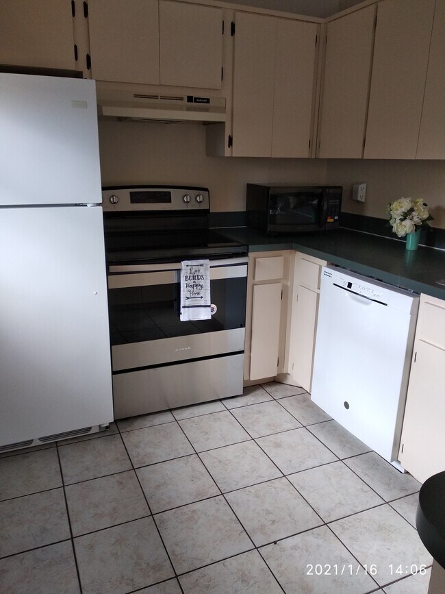 Building Photo - 7756 62nd Way N