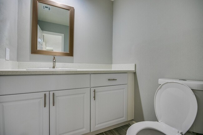 Building Photo - 923 Cranberry Hill Ct