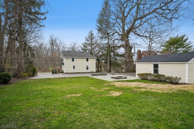 Building Photo - 64 Shunpike Rd