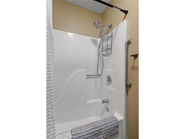 Building Photo - 4151 Boone Ave N