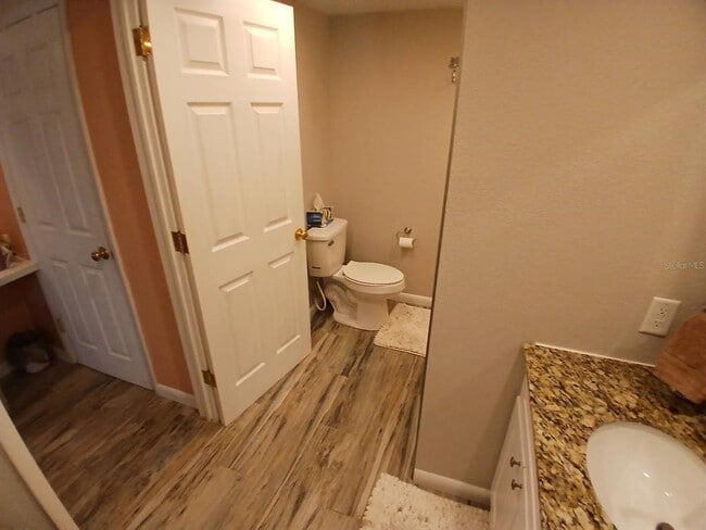 Building Photo - 10350 Imperial Point Dr W