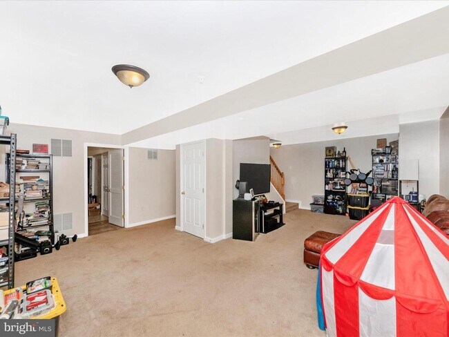 Building Photo - 8403 Black Willow Ct
