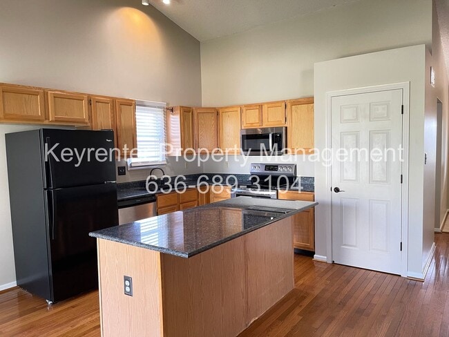 Building Photo - COMING SOON - Lovely Ranch in Stone Meadows with Fenced Backyard