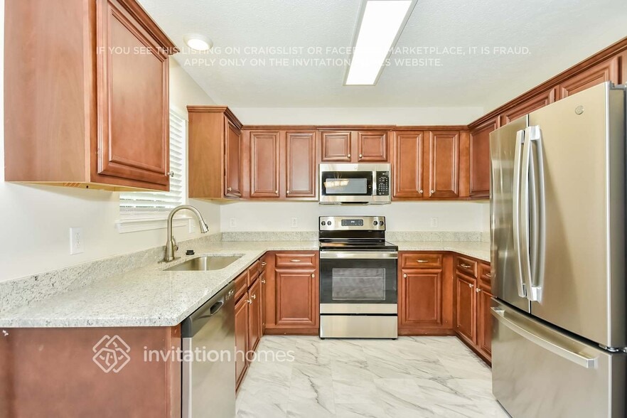 Building Photo - 216 Dimaggio Dr