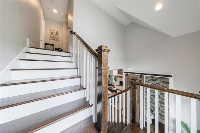 Building Photo - 1000 Loliver Ln