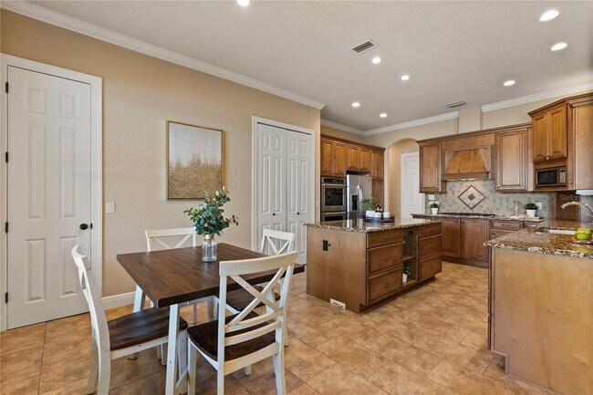 Building Photo - 286 Mileham Dr