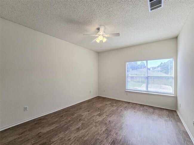 Building Photo - 8321 Cambria Dr