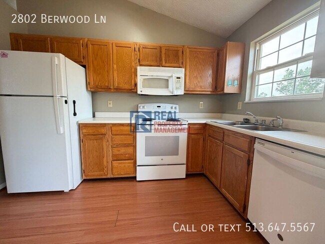 Building Photo - 2802 Berwood Ln