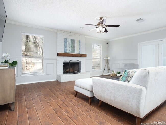 Building Photo - 18118 Summer Knoll