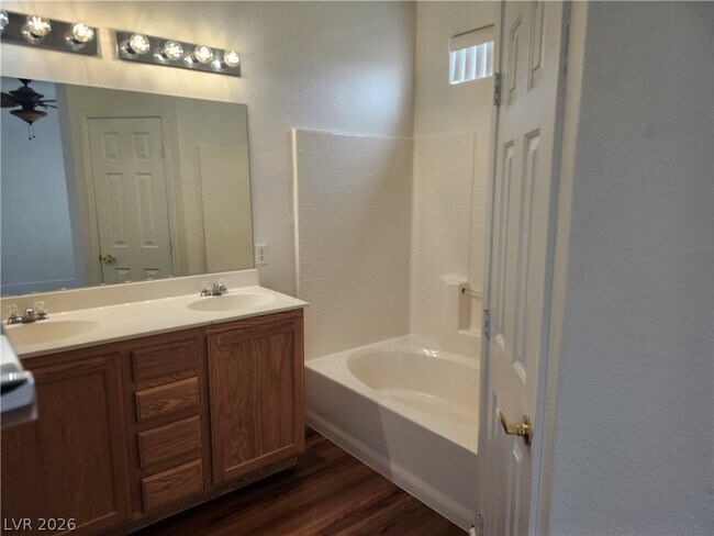 Building Photo - 6312 Rolling Rose St