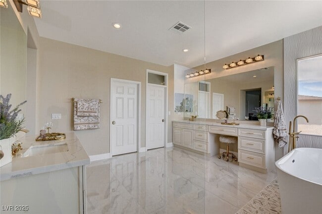 Building Photo - 10550 Patrington Ct