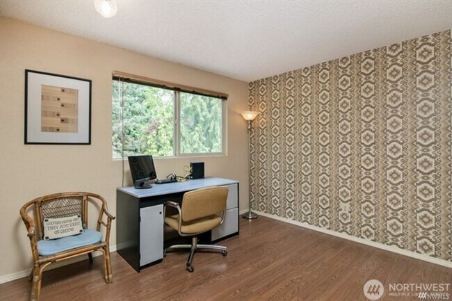 Building Photo - 3Bd/3.5Ba Bothell House