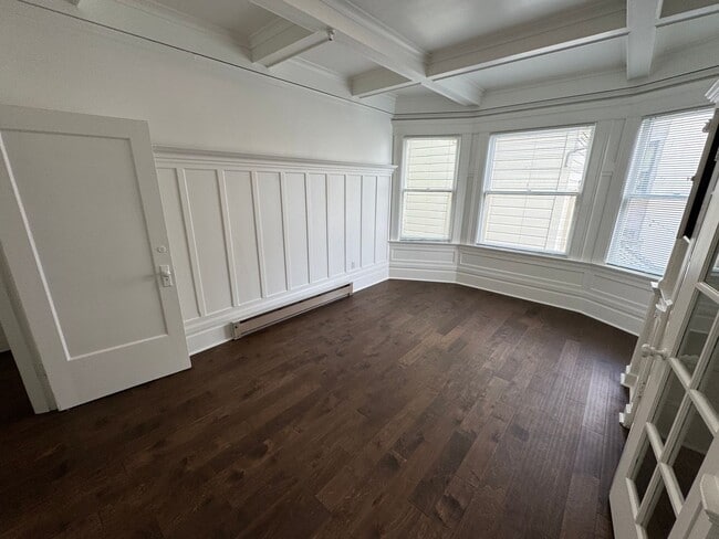 Building Photo - 1020-1024 Leavenworth Street