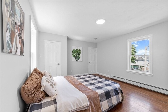 Building Photo - 2 Westerly St