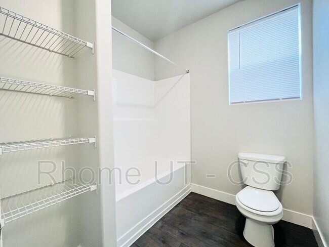 Building Photo - 3715 W 1480 N