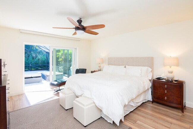 Building Photo - 3372 SE Court Dr