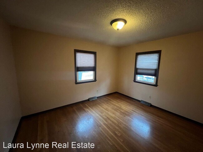 Building Photo - 2 br, 1 bath House - 7372 Lathrop Ave