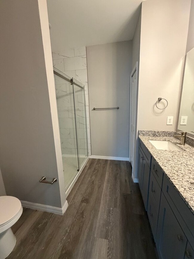 Building Photo - 1156 Melville Rd