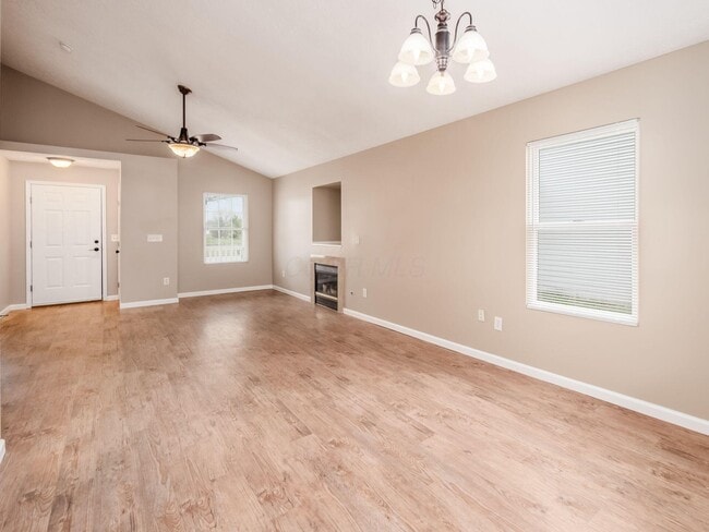 Building Photo - 5222 Horseshoe Dr N