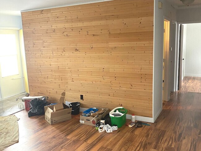 Building Photo - 423 Grand Blvd