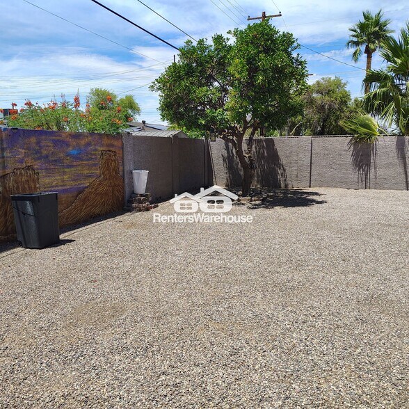 Building Photo - 318 N 56th St