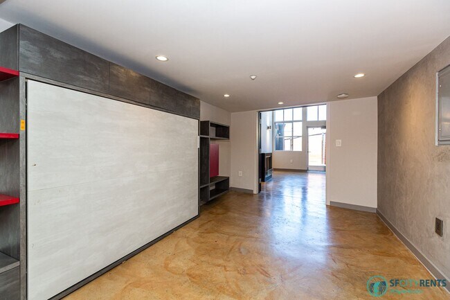 Building Photo - SoMa: Luxuriously Remodeled Conversion Liv...