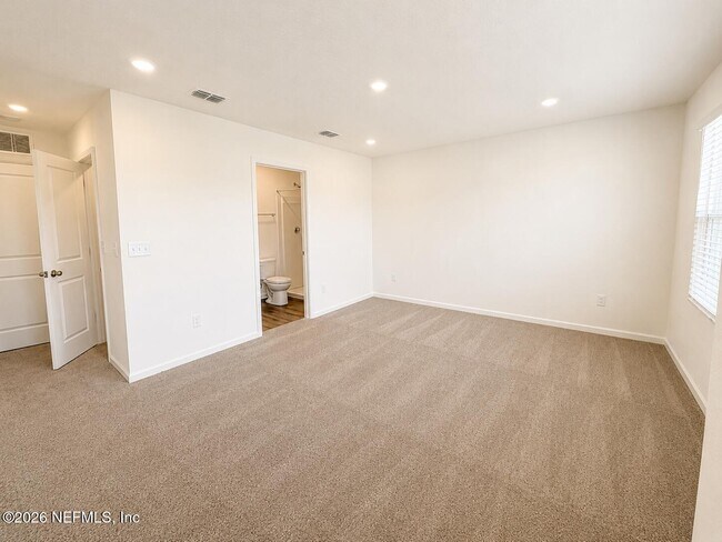 Building Photo - 726 Sailor Grv Ln