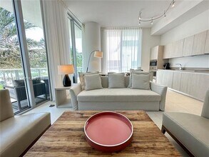 Building Photo - 4111 S Ocean Dr